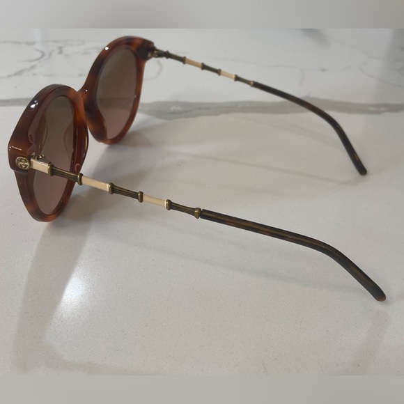 Gucci Tortoiseshell Sunglasses | Brown - Picture 11 of 13